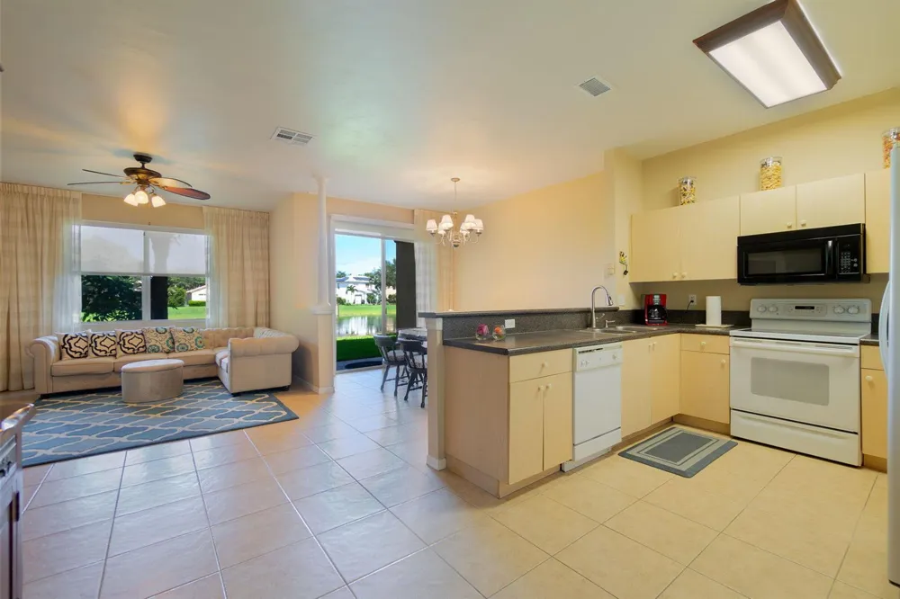 213 River Bluff Lane Royal Palm Beach, FL 33411