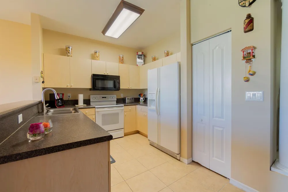 213 River Bluff Lane Royal Palm Beach, FL 33411