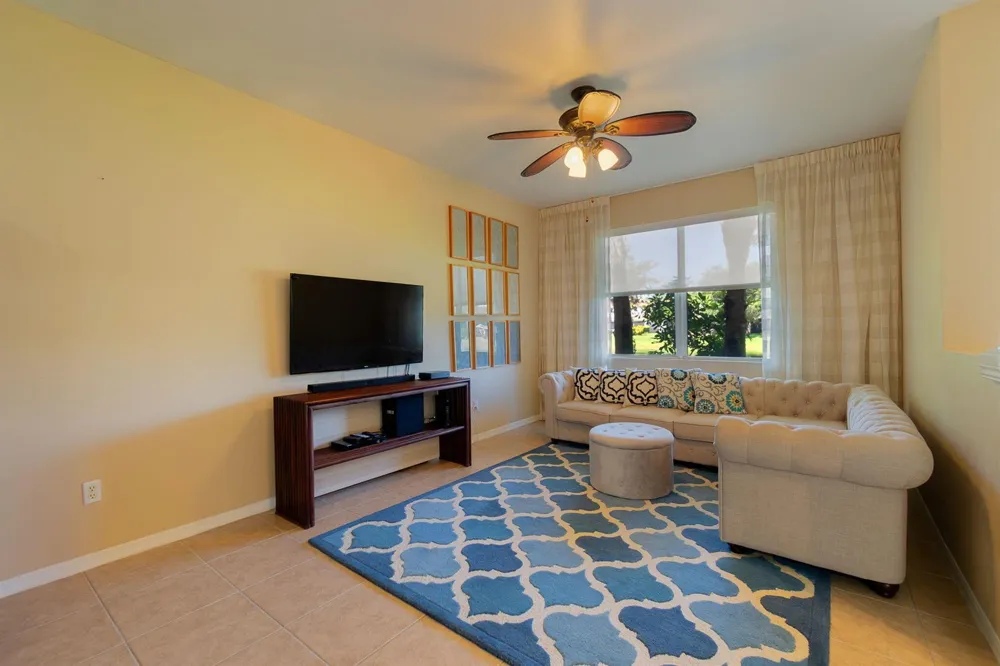 213 River Bluff Lane Royal Palm Beach, FL 33411