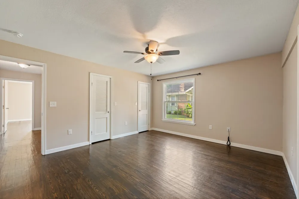 102 S 4th Street Grandview, TX 76050