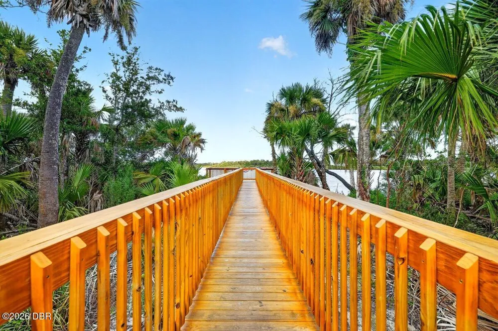 365 River Front Way Edgewater, FL 32141
