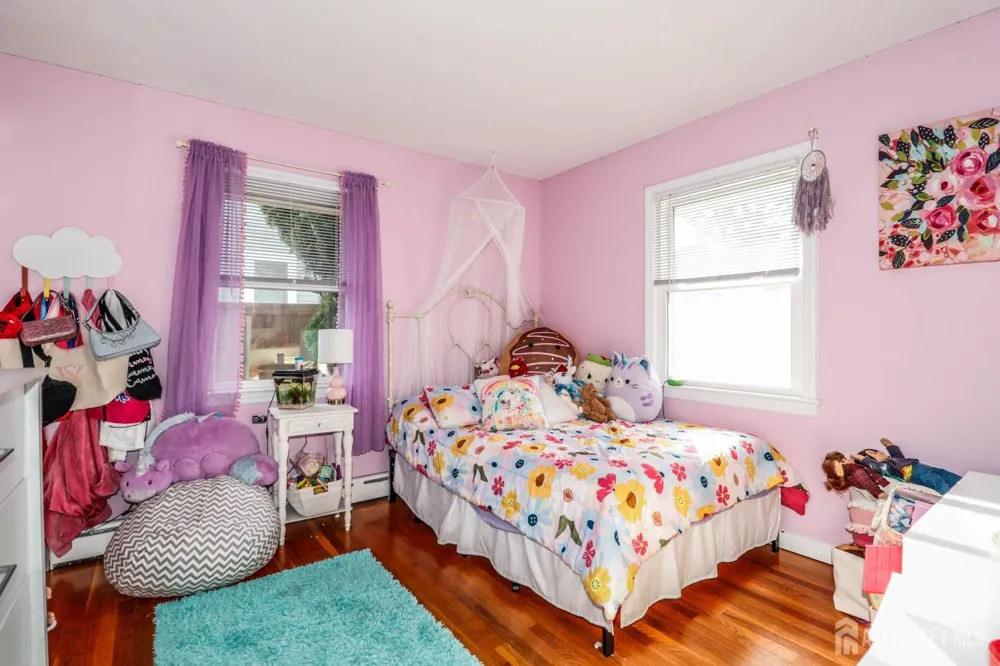 496 Outlook Avenue Colonia, NJ 07067