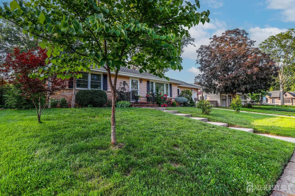496 Outlook Avenue Colonia, NJ 07067