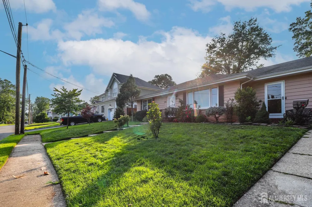 496 Outlook Avenue Colonia, NJ 07067