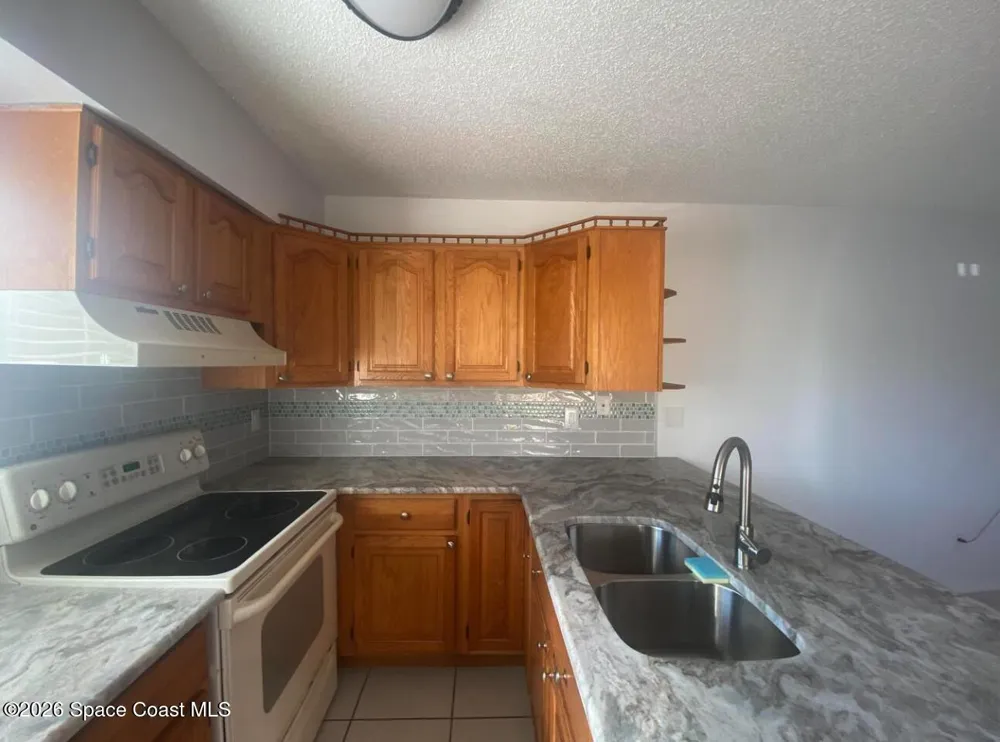 4132 Bond Avenue #1001 Rockledge, FL 32955