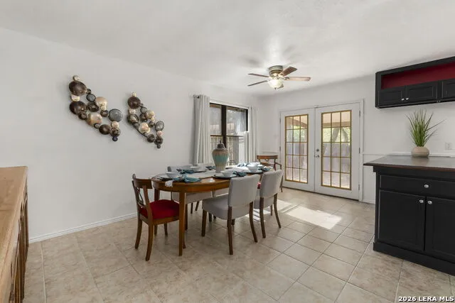 11206 Blue Waters Helotes, TX 78023
