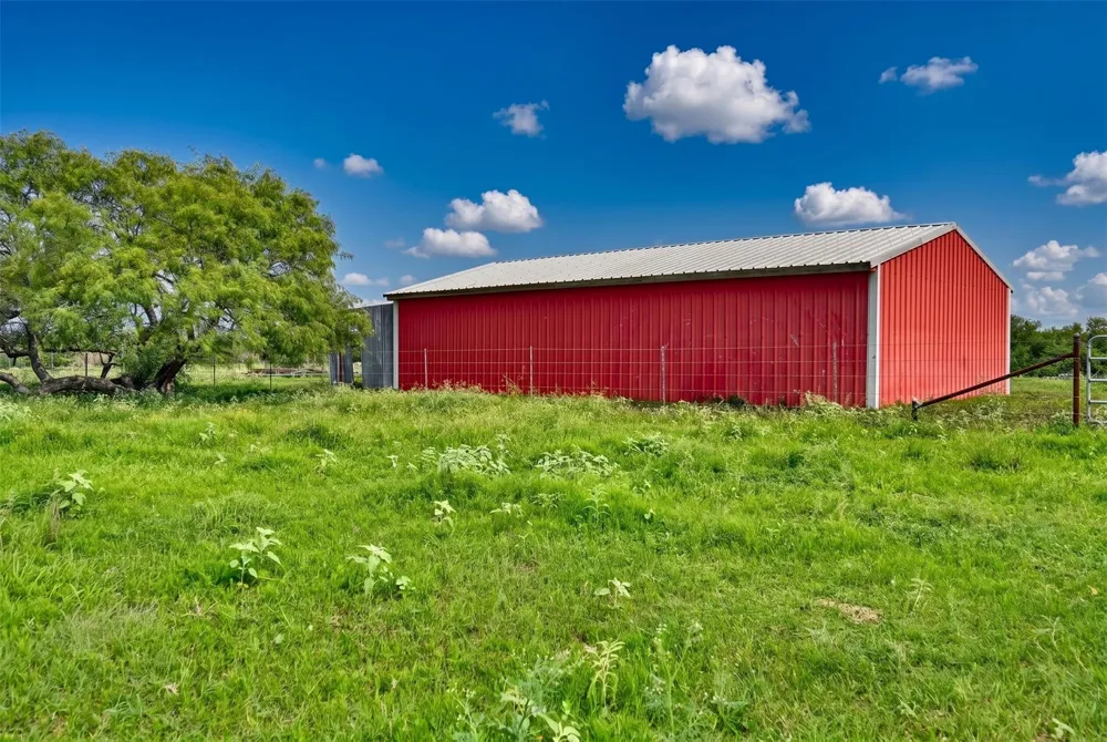 290 Henry Garza Ln Street Tivoli, TX 77990