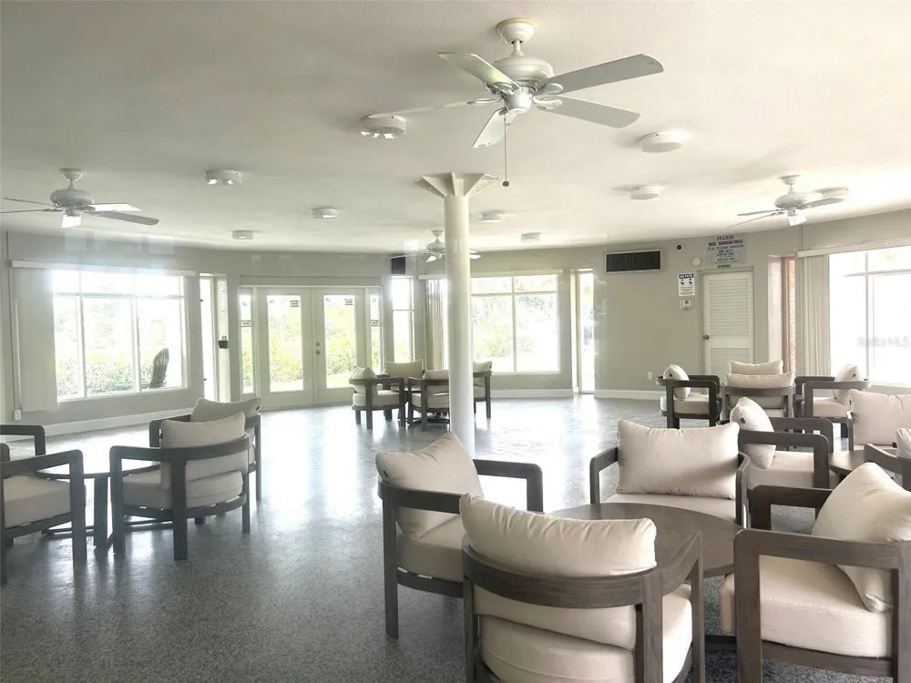 4520 OVERLOOK DRIVE NE #132 St Petersburg, FL 33703
