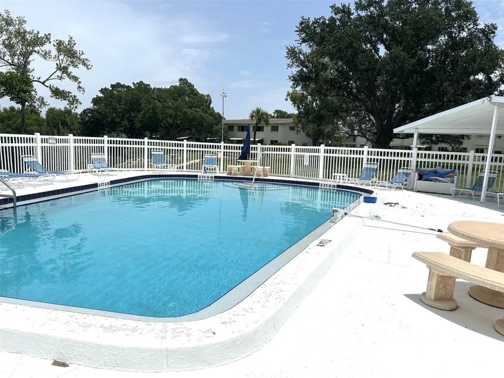 4520 OVERLOOK DRIVE NE #132 St Petersburg, FL 33703