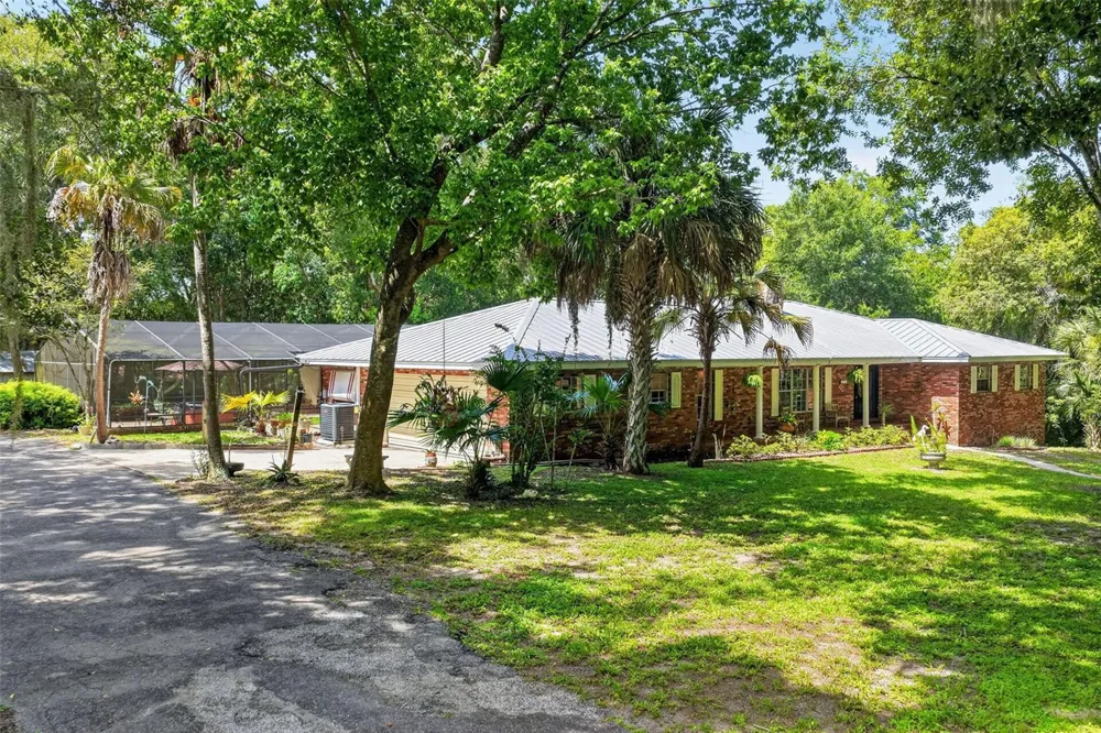 22740 COUNTY ROAD 44A Eustis, FL 32736