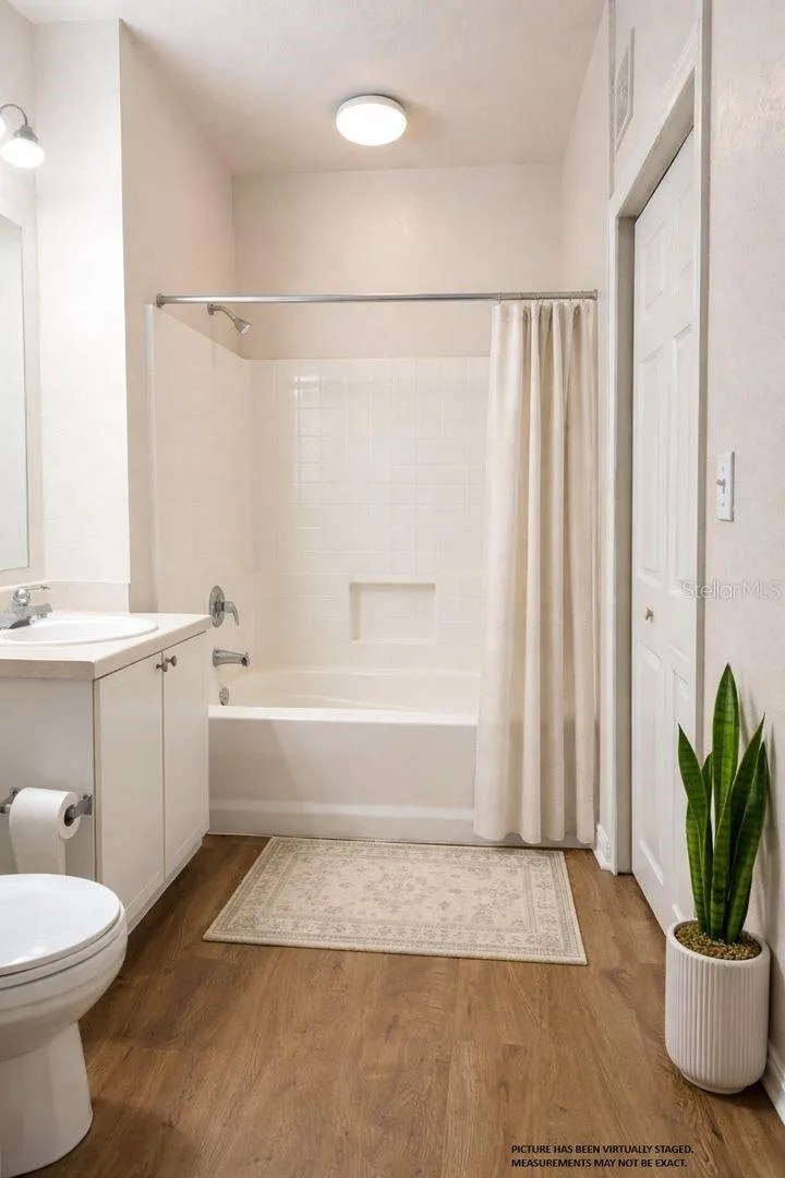 911 ORANGE AVENUE #524 Orlando, FL 32801