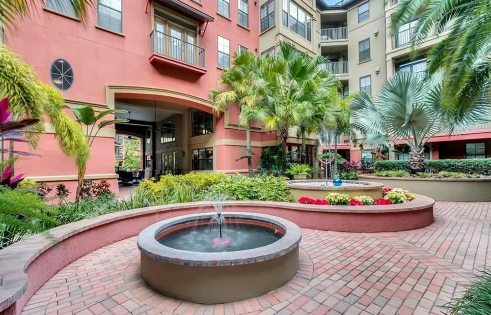 911 ORANGE AVENUE #524 Orlando, FL 32801