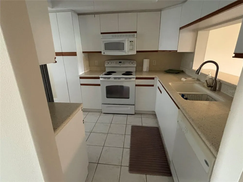 6507 STONE RIVER ROAD #105 Bradenton, FL 34203