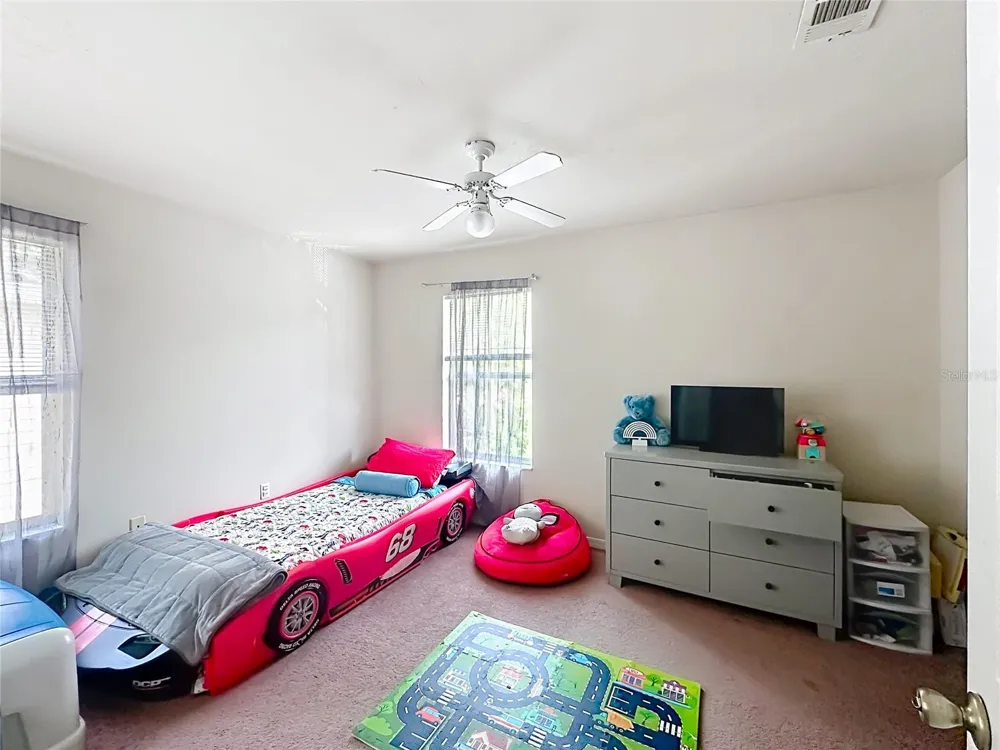 1710 NW 7TH STREET #604 Gainesville, FL 32609