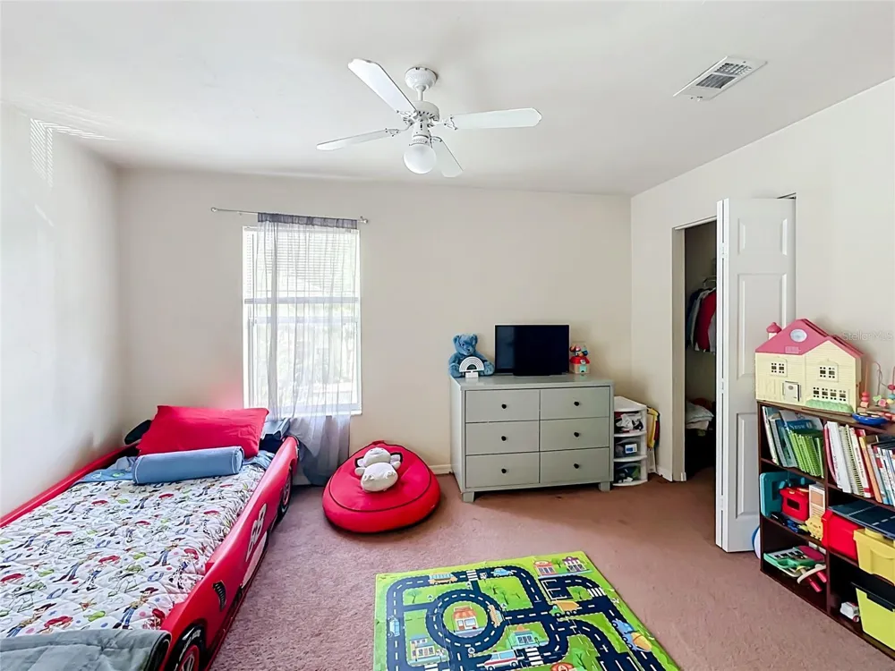 1710 NW 7TH STREET #604 Gainesville, FL 32609