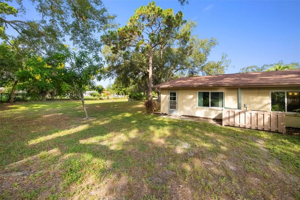 4586 MOHICAN TRAIL #147 Sarasota, FL 34233