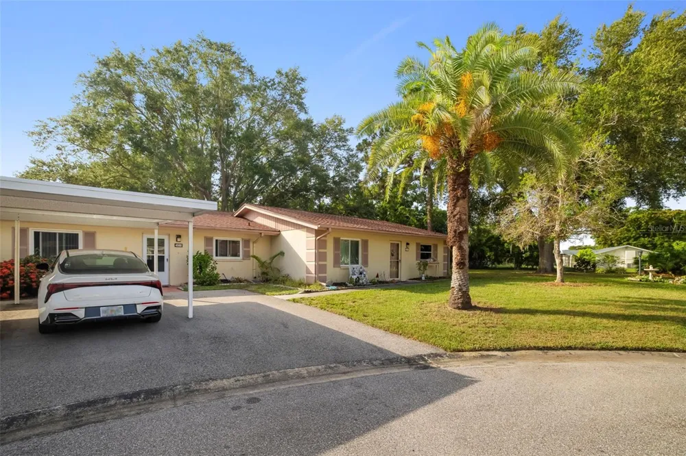 4586 MOHICAN TRAIL #147 Sarasota, FL 34233