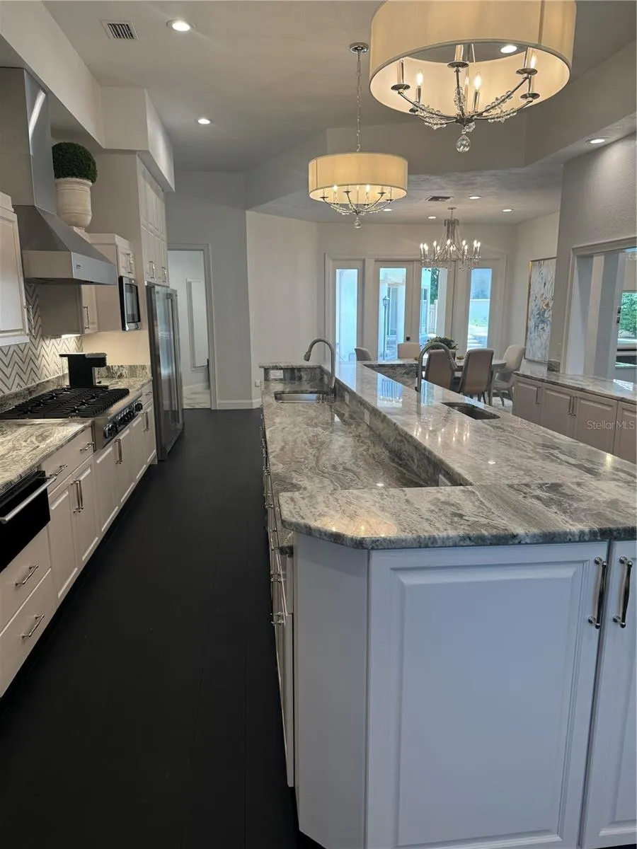 1040 SWEETWATER CLUB BOULEVARD Longwood, FL 32779