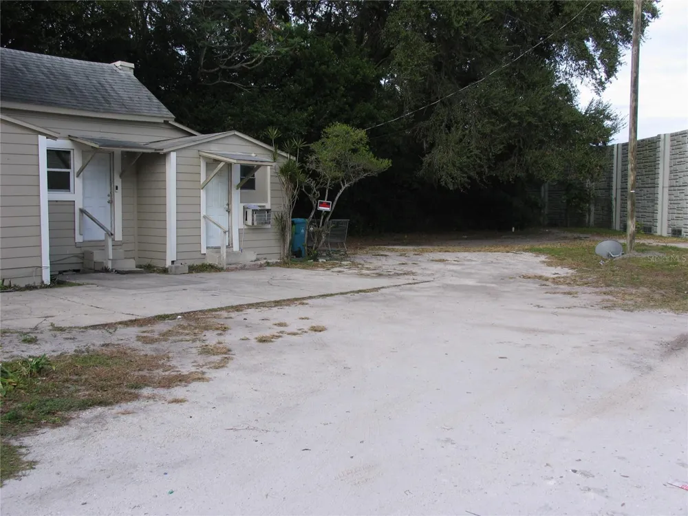 1020 AVONDALE AVENUE Orlando, FL 32805