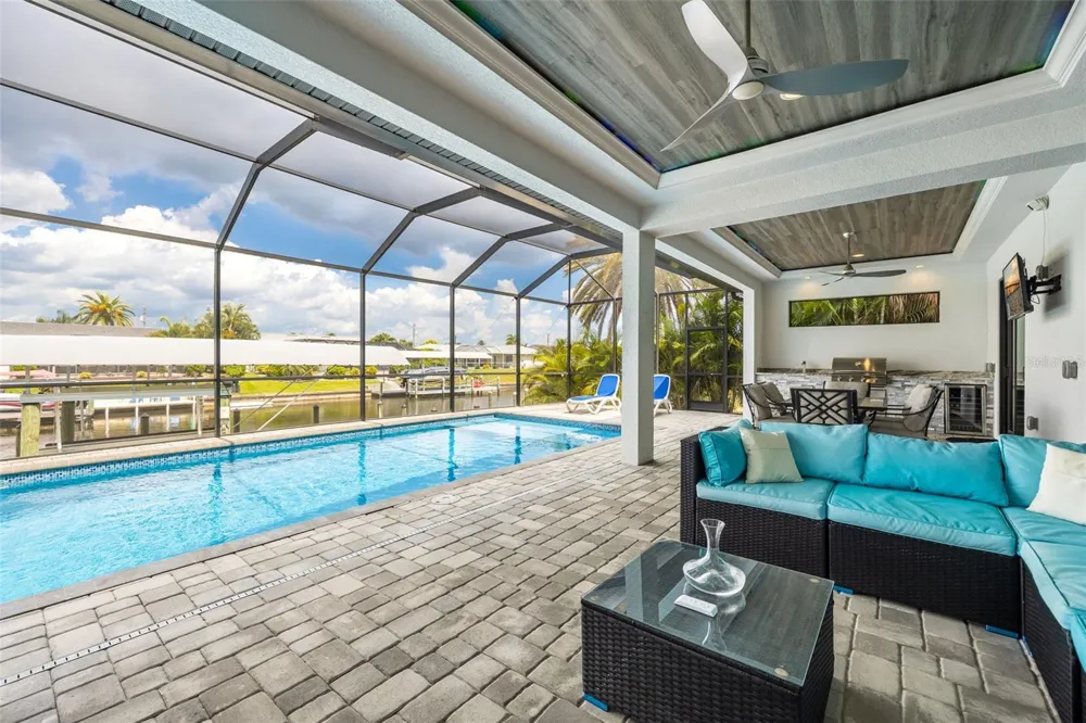 3619 SE 16TH PLACE Cape Coral, FL 33904