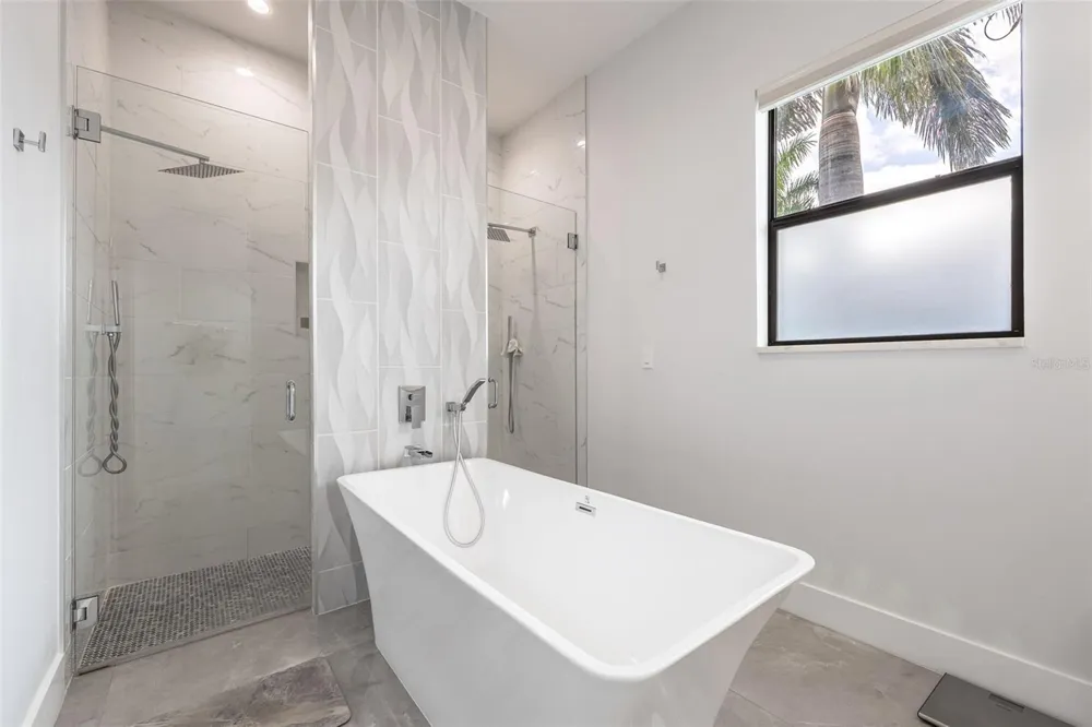 3619 SE 16TH PLACE Cape Coral, FL 33904