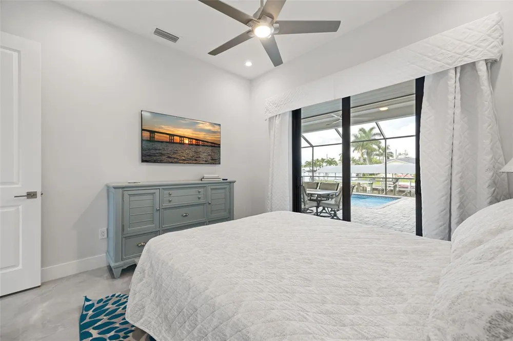 3619 SE 16TH PLACE Cape Coral, FL 33904