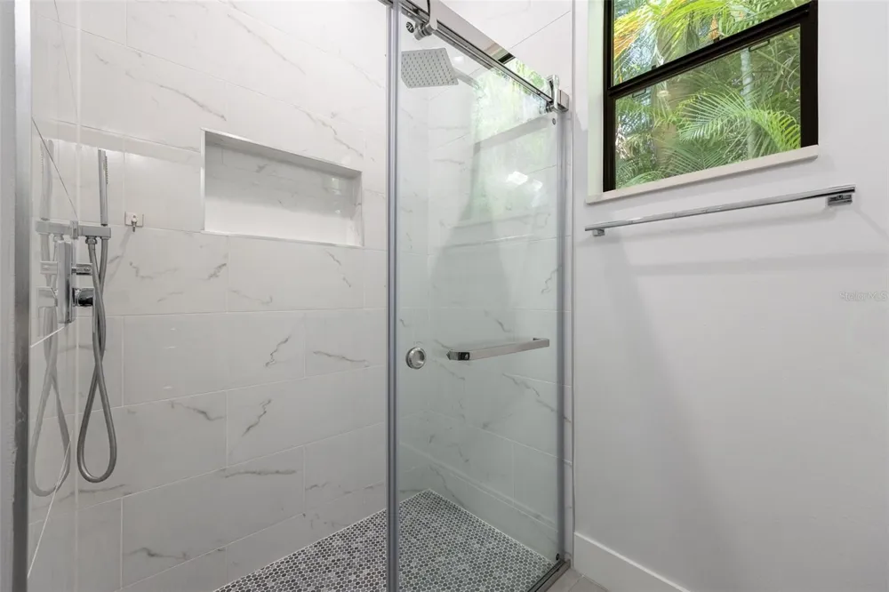 3619 SE 16TH PLACE Cape Coral, FL 33904