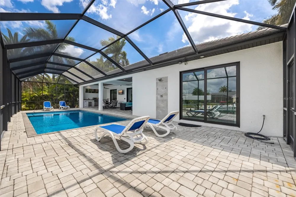 3619 SE 16TH PLACE Cape Coral, FL 33904