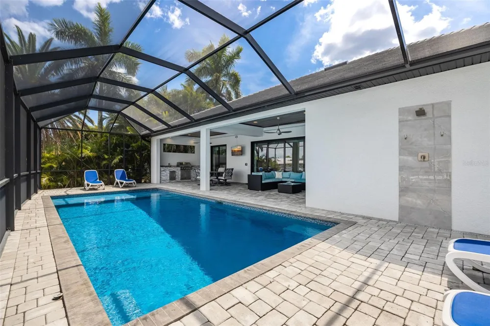 3619 SE 16TH PLACE Cape Coral, FL 33904
