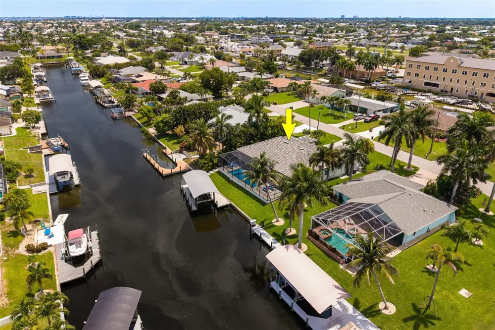3619 SE 16TH PLACE Cape Coral, FL 33904