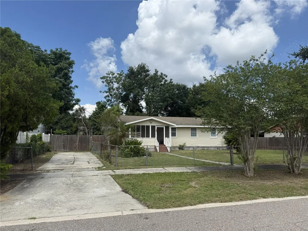 102 GROVE STREET Orlando, FL 32835