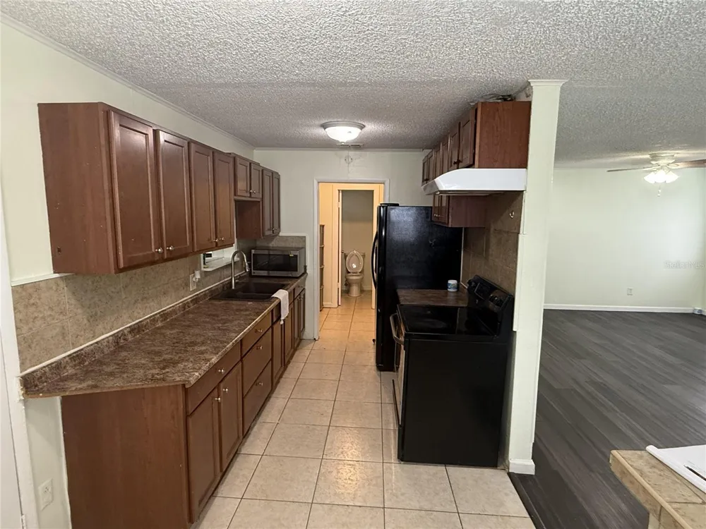 102 GROVE STREET Orlando, FL 32835