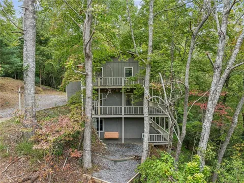 4113 White Oak Drive