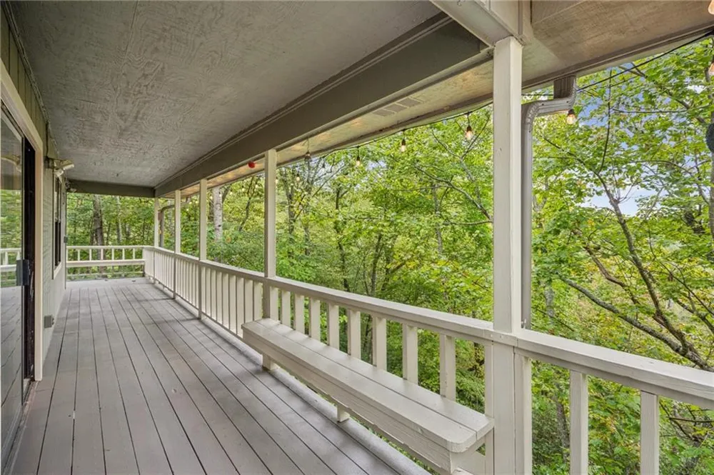 4113 White Oak Drive Hiawassee, GA 30546