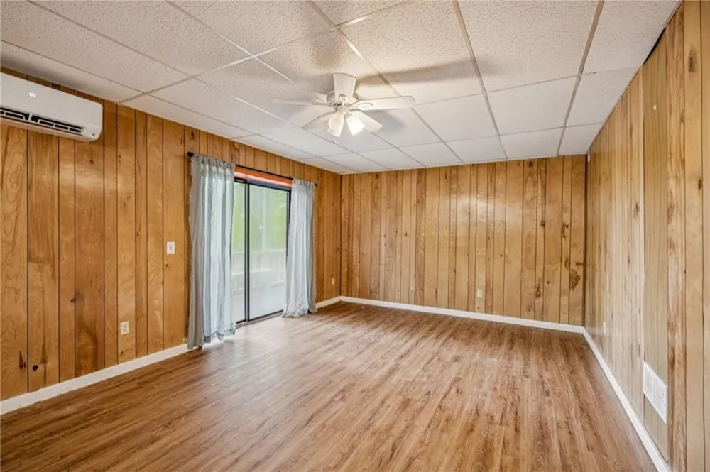 4113 White Oak Drive Hiawassee, GA 30546