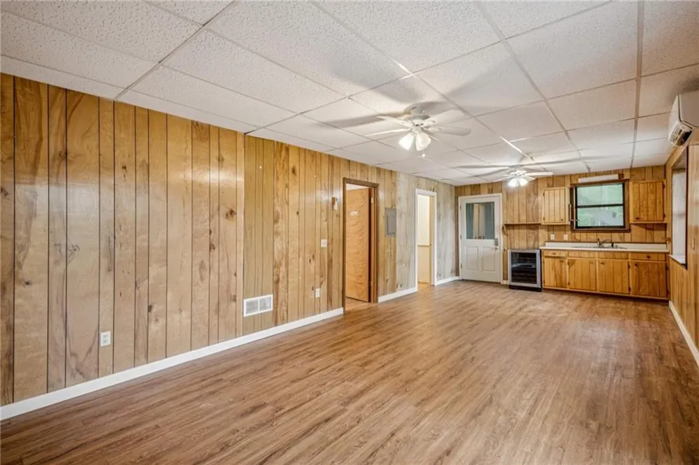 4113 White Oak Drive Hiawassee, GA 30546