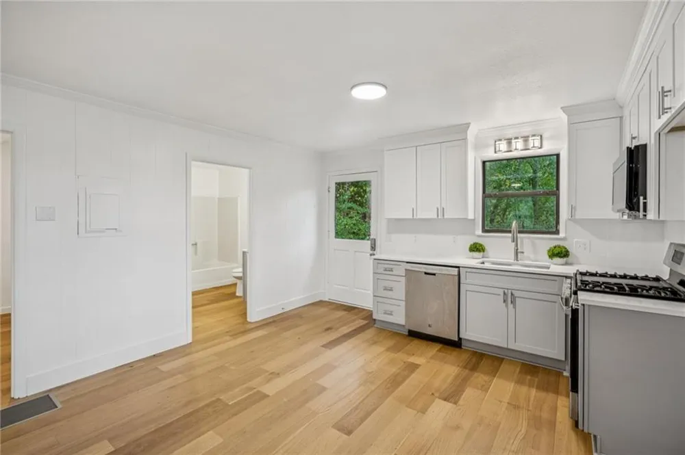 4113 White Oak Drive Hiawassee, GA 30546