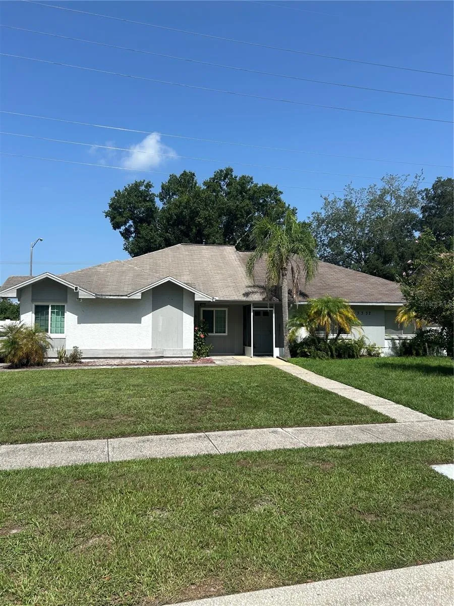 3330 LAUREL DALE DRIVE Tampa, FL 33618