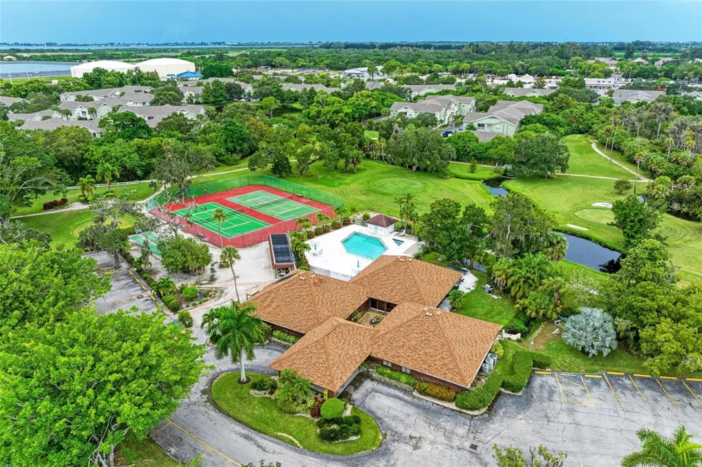 4578 RED MAPLE ROAD #904 Bradenton, FL 34210