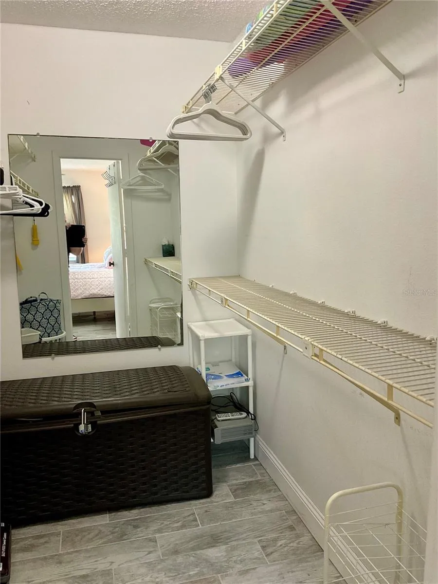 3213 BENEVA ROAD #204 Sarasota, FL 34232