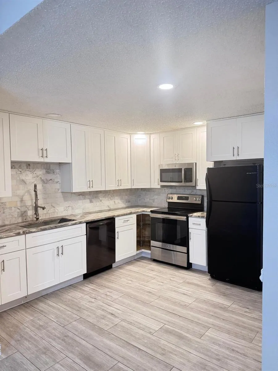 5555 BAYWATER DRIVE Tampa, FL 33615