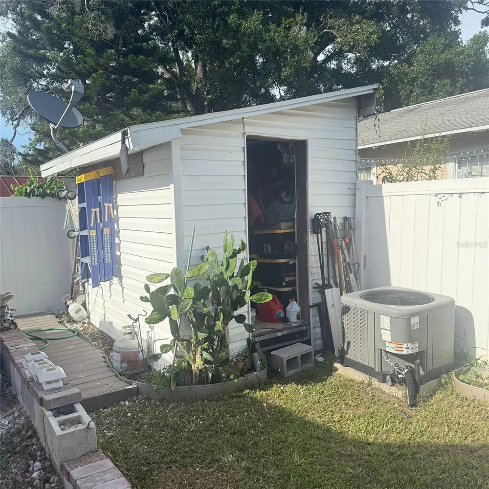 10004 ETHEL STREET Gibsonton, FL 33534