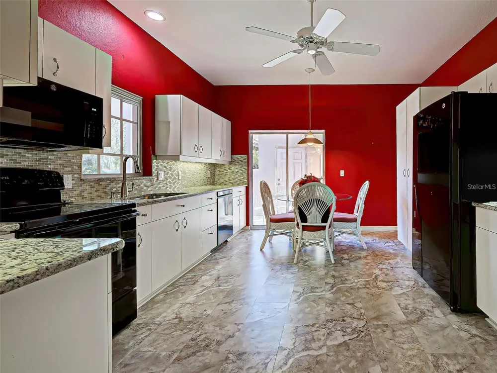 1275 BERKSHIRE CIRCLE Venice, FL 34292