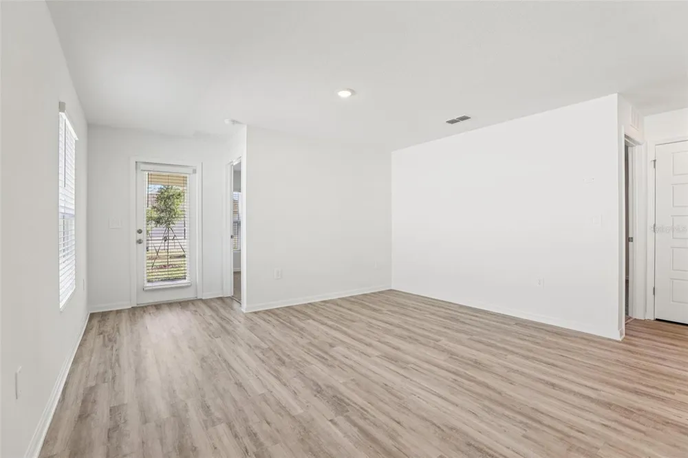 1193 CUMBERLAND TRAIL DRIVE Lake Hamilton, FL 33851