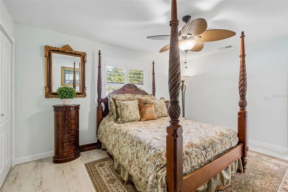 4627 TRAILS DRIVE Sarasota, FL 34232