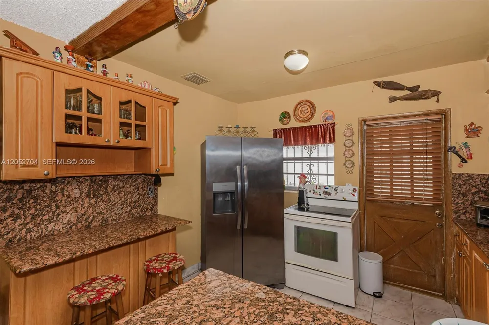 225 E 43rd St Hialeah, FL 33013