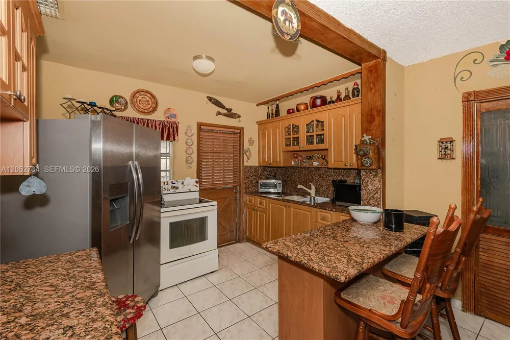 225 E 43rd St Hialeah, FL 33013