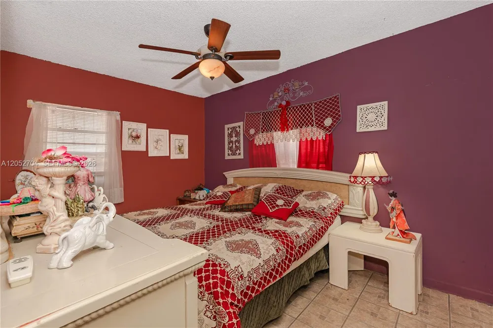 225 E 43rd St Hialeah, FL 33013