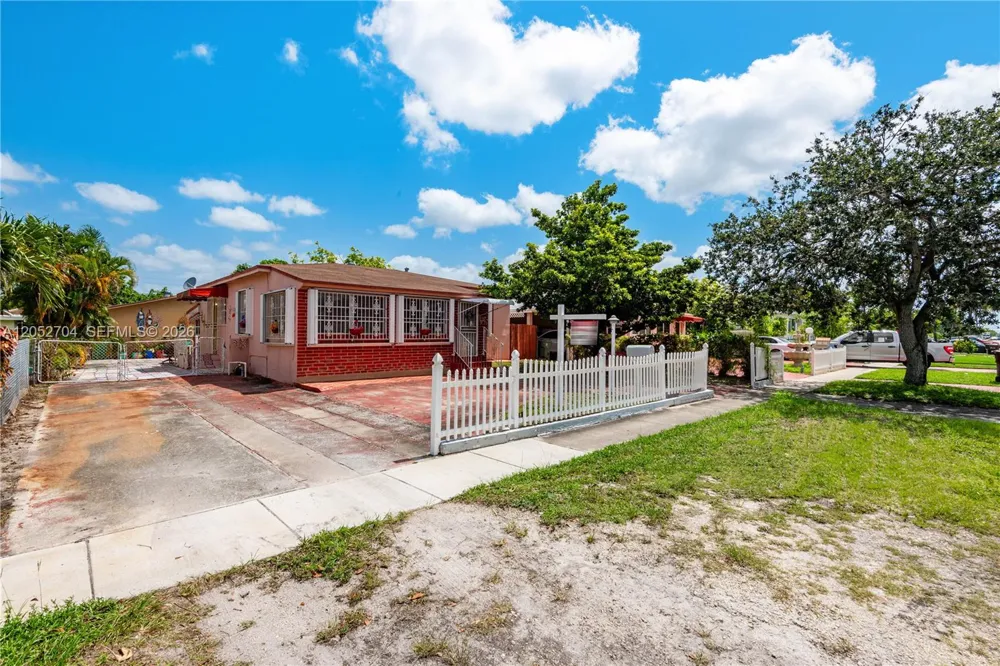225 E 43rd St Hialeah, FL 33013