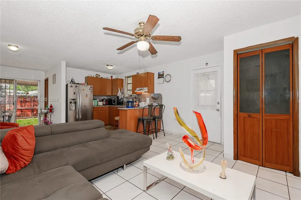 225 E 43rd St Hialeah, FL 33013